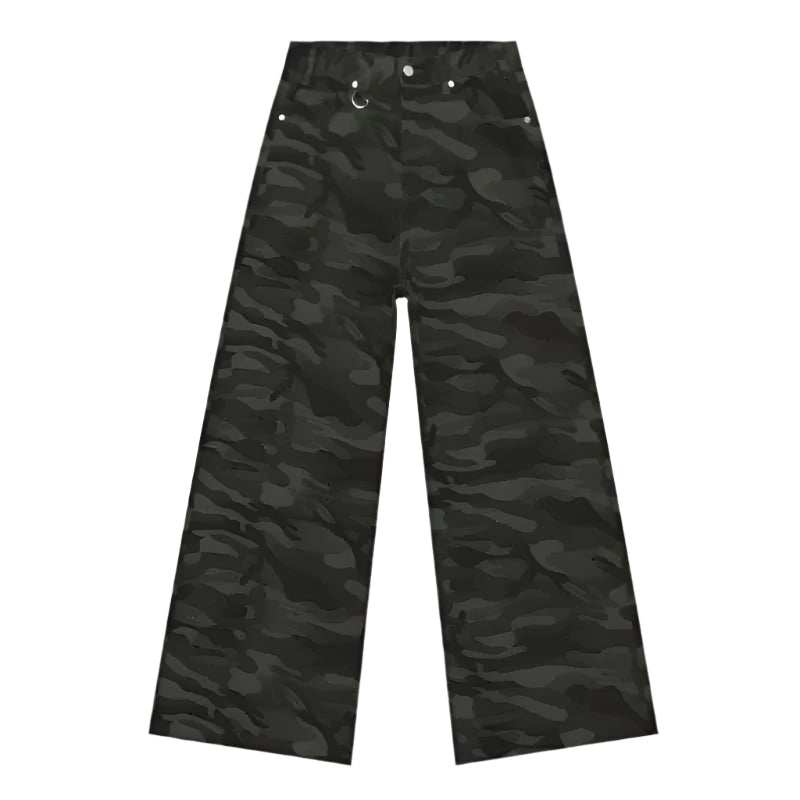 Camouflage baggy jeans with a hook for keychains and a five pocket design
